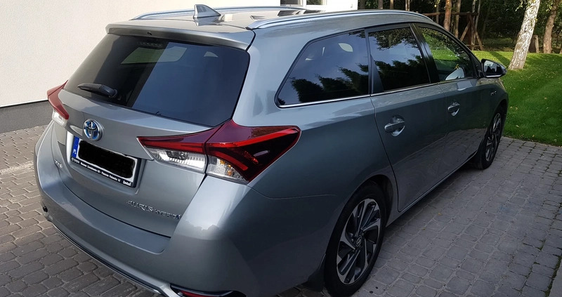 Toyota Auris cena 69900 przebieg: 178000, rok produkcji 2016 z Pruszków małe 79